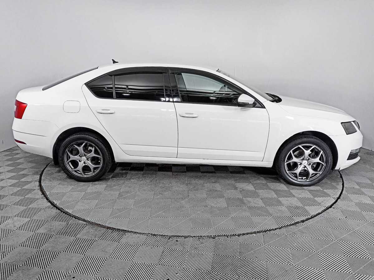 Skoda Octavia с пробегом — 2019 год. Фото: #3