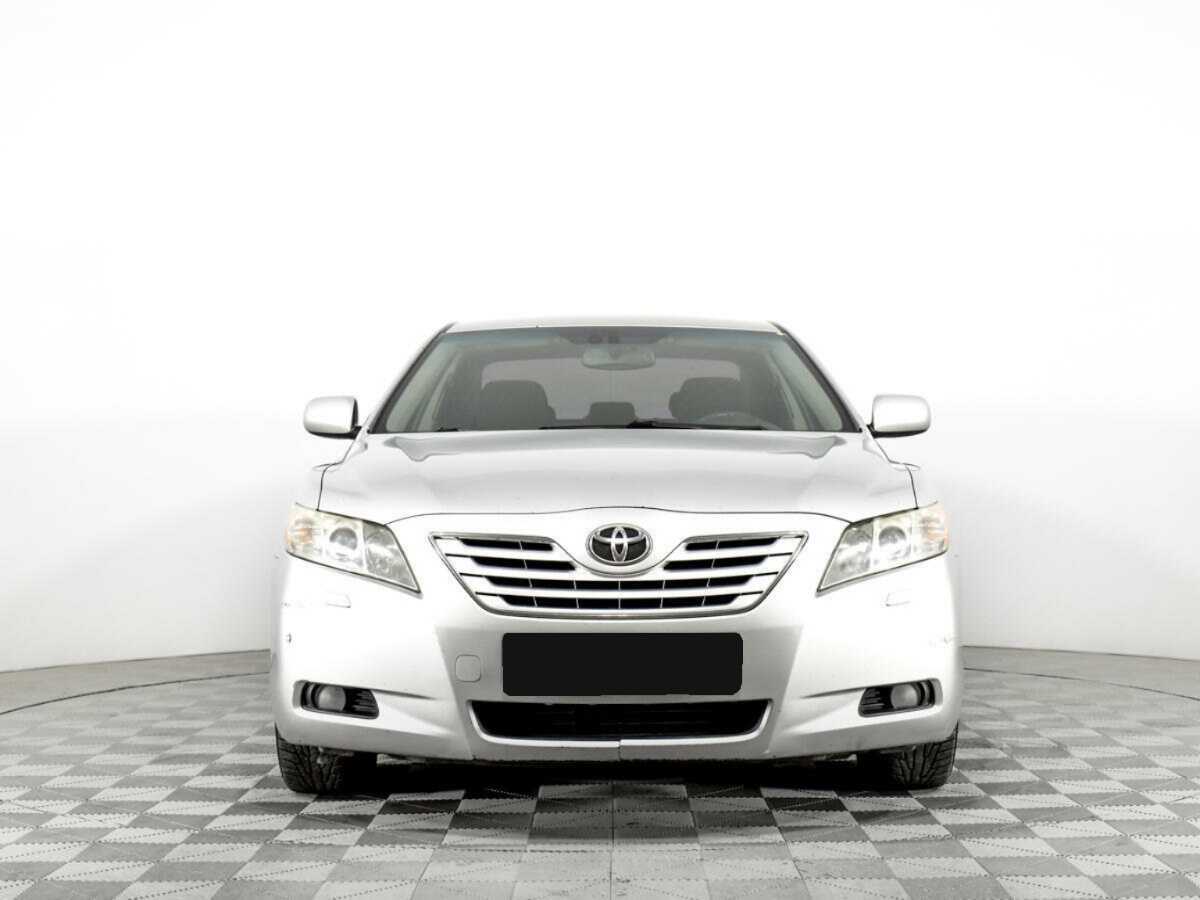 Toyota Camry с пробегом — 2008 год. Фото: #1