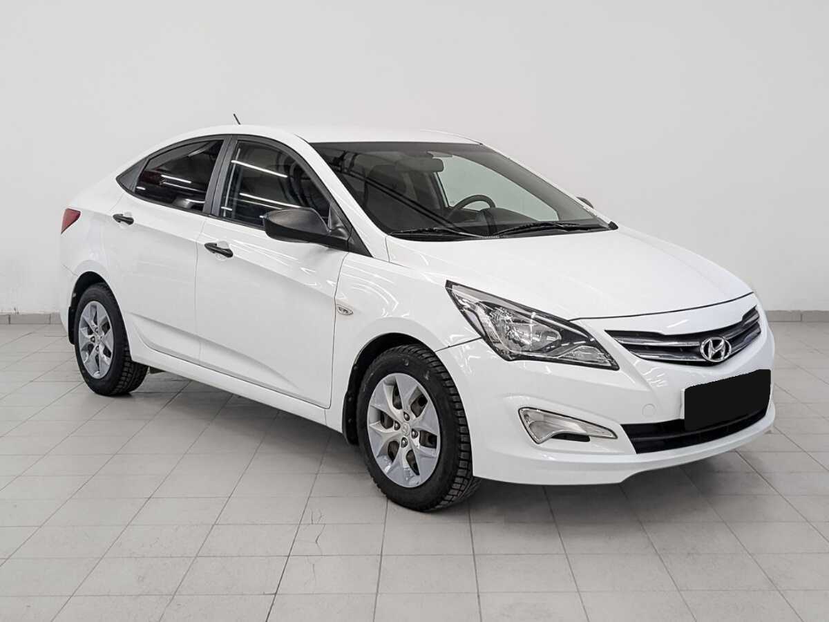 Hyundai Solaris с пробегом — 2015 год. Фото: #2