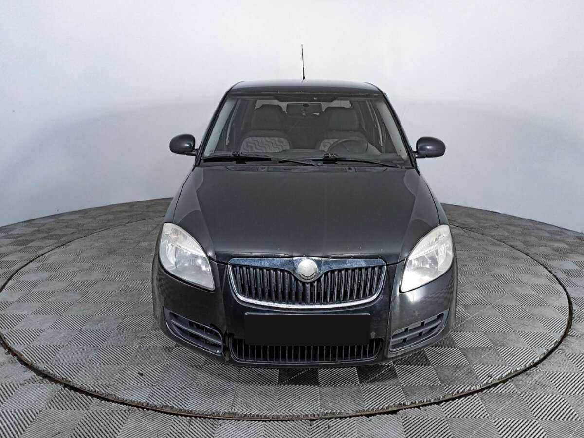 Skoda Fabia с пробегом — 2008 год. Фото: #1