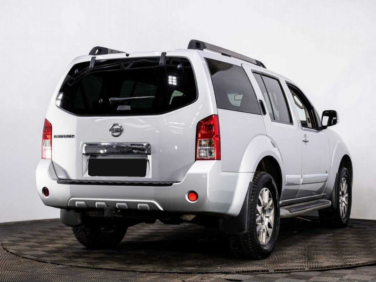 Nissan Pathfinder с пробегом — 2010 год. Фото: #5