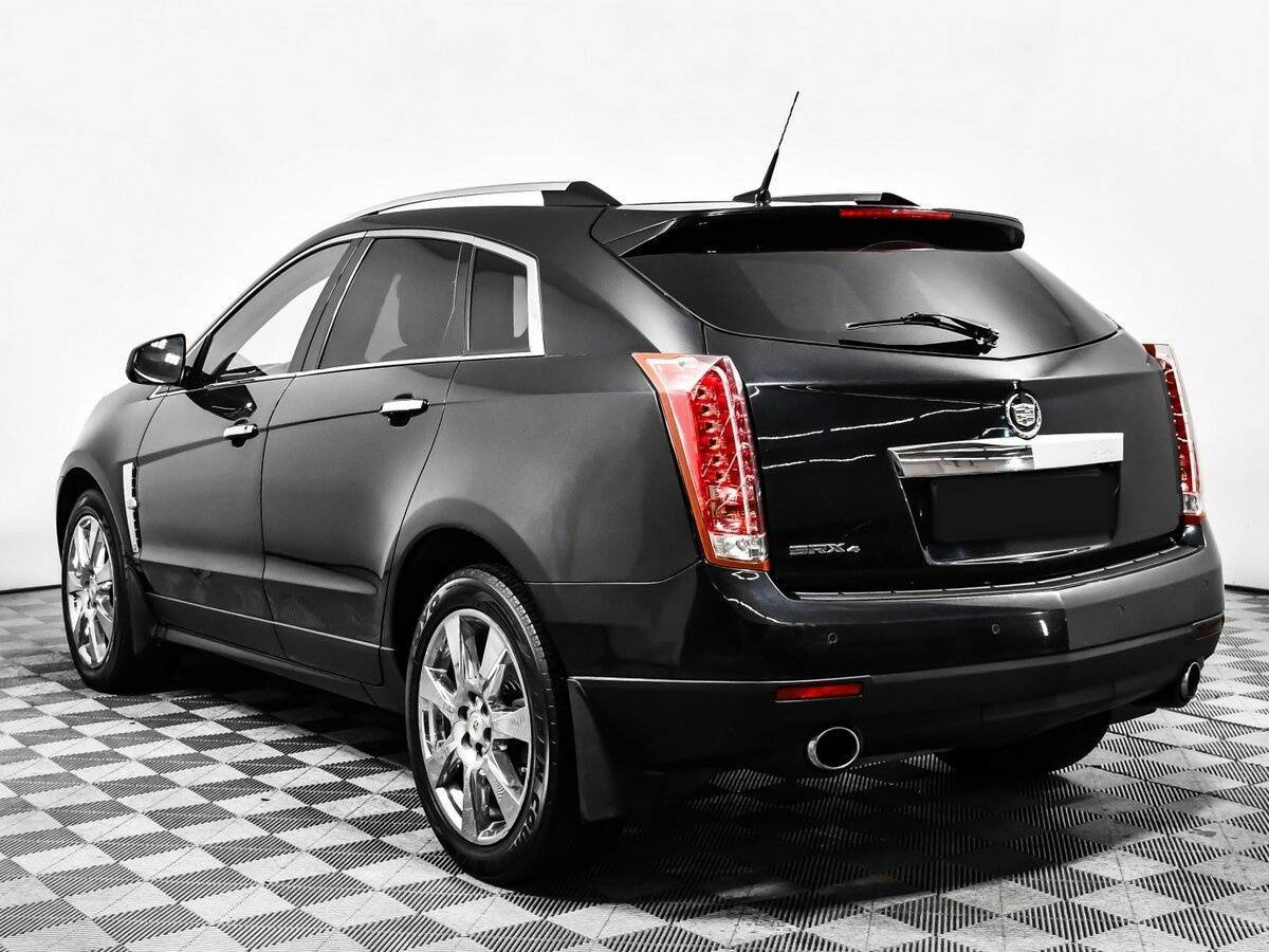 Cadillac SRX с пробегом — 2011 год. Фото: #6