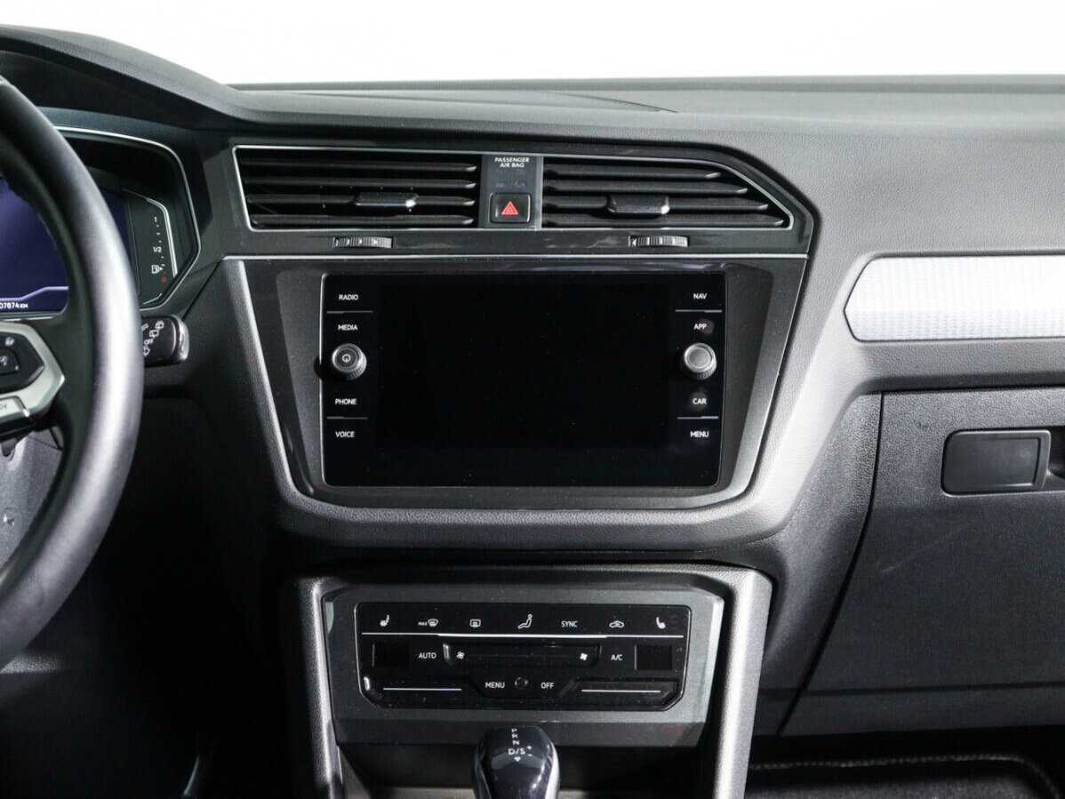 Volkswagen Tiguan с пробегом — 2021 год. Фото: #10