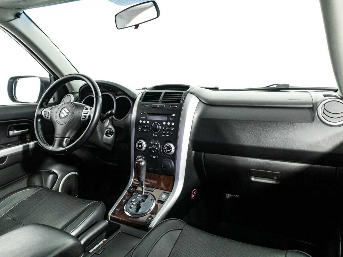 Suzuki Grand Vitara с пробегом — 2010 год. Фото: #8
