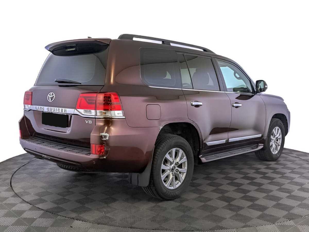 Toyota Land Cruiser с пробегом — 2017 год. Фото: #4