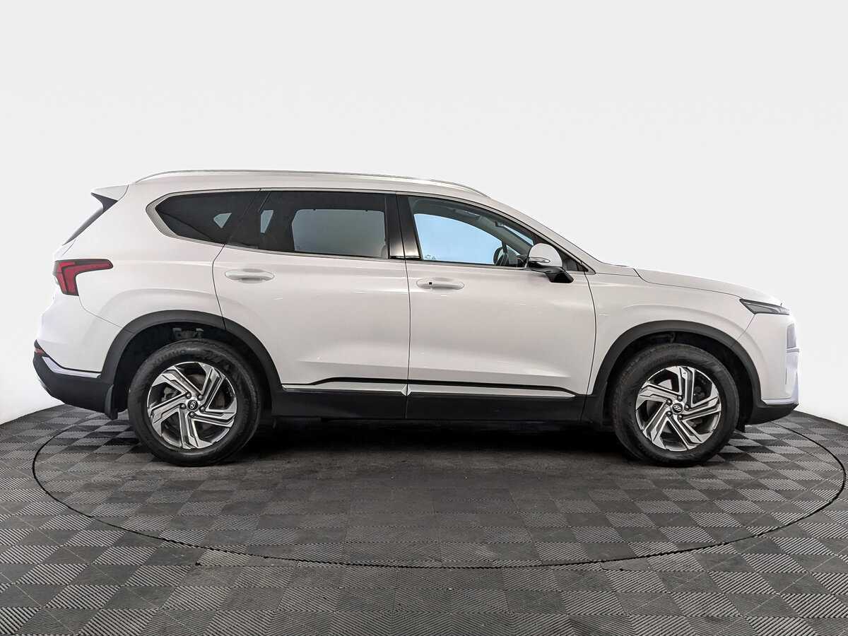 Hyundai Santa Fe с пробегом — 2021 год. Фото: #3