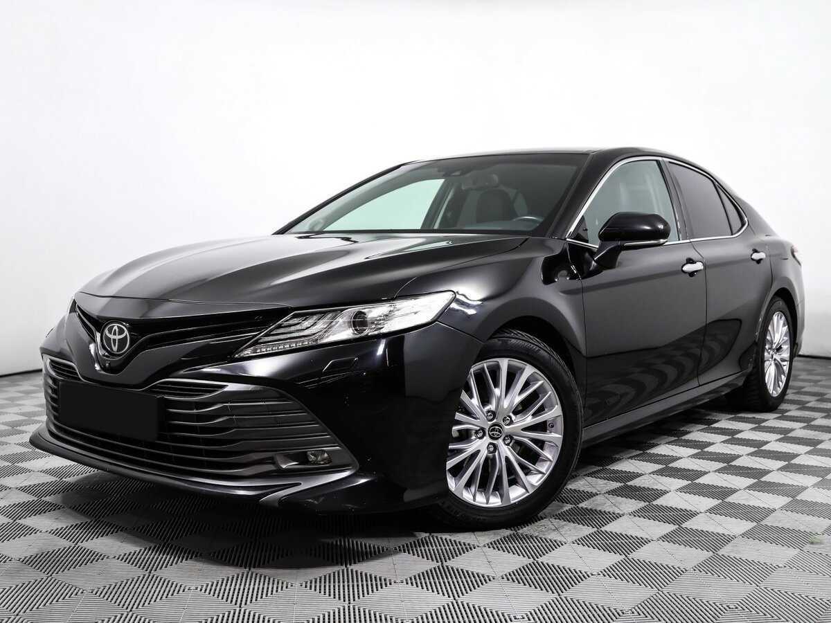 Toyota Camry с пробегом — 2018 год. Фото: #0
