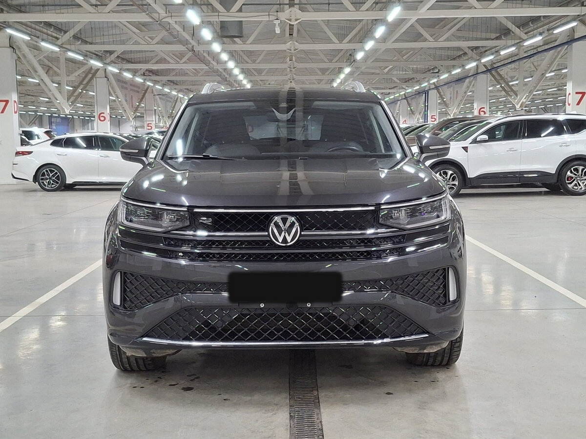 Volkswagen Tavendor с пробегом — 2023 год. Фото: #1