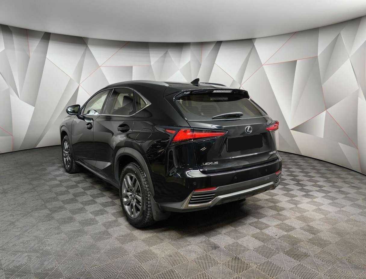 Lexus NX с пробегом — 2018 год. Фото: #3
