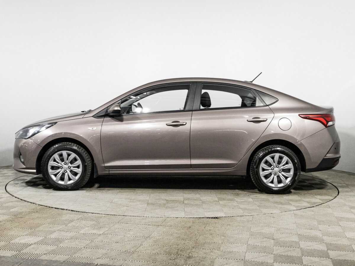 Hyundai Solaris с пробегом — 2021 год. Фото: #7