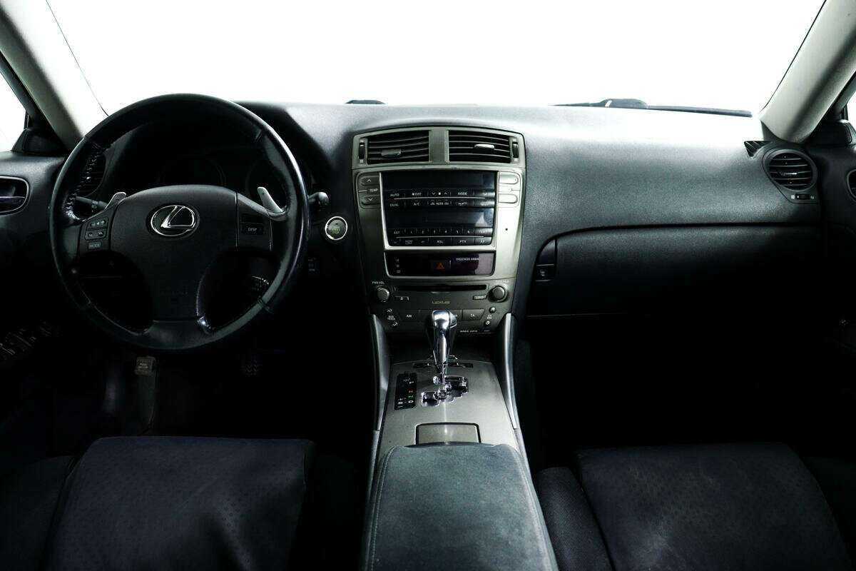 Lexus IS с пробегом — 2007 год. Фото: #10