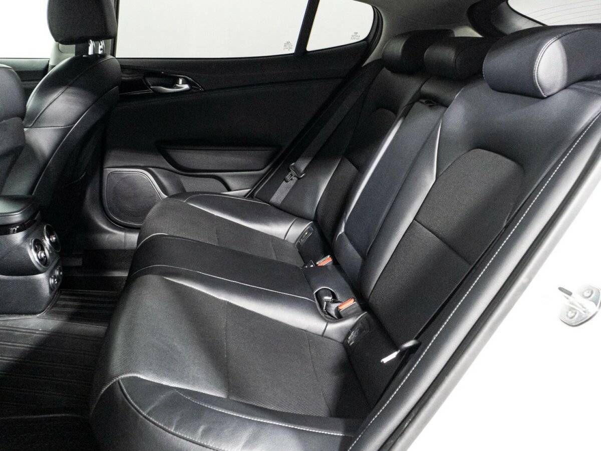 Kia Stinger с пробегом — 2019 год. Фото: #9