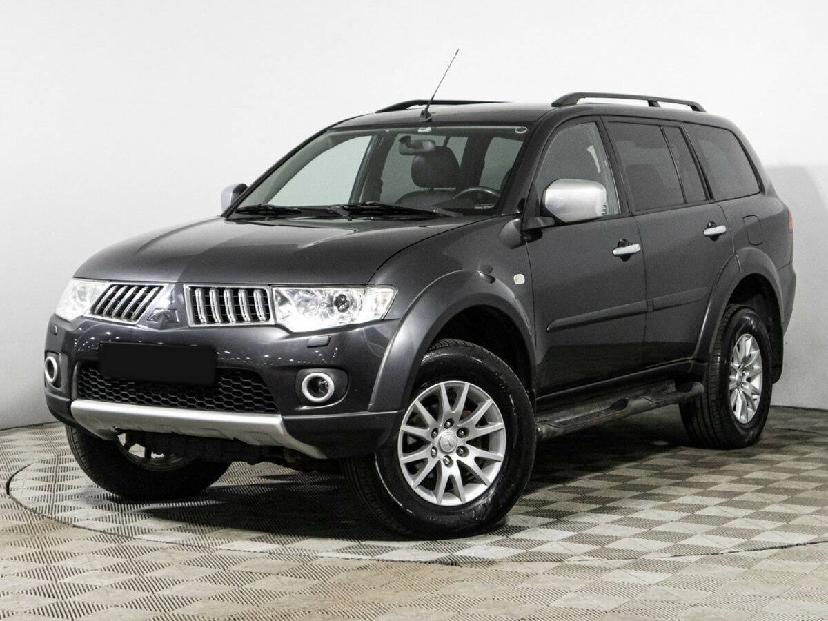 Mitsubishi Pajero Sport с пробегом — 2011 год. Посмотреть фото