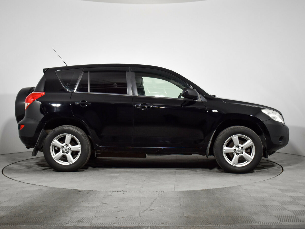 Toyota RAV4 с пробегом — 2006 год. Фото: #3