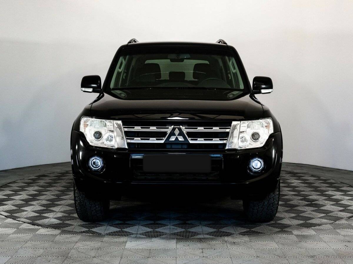 Mitsubishi Pajero с пробегом — 2012 год. Фото: #1