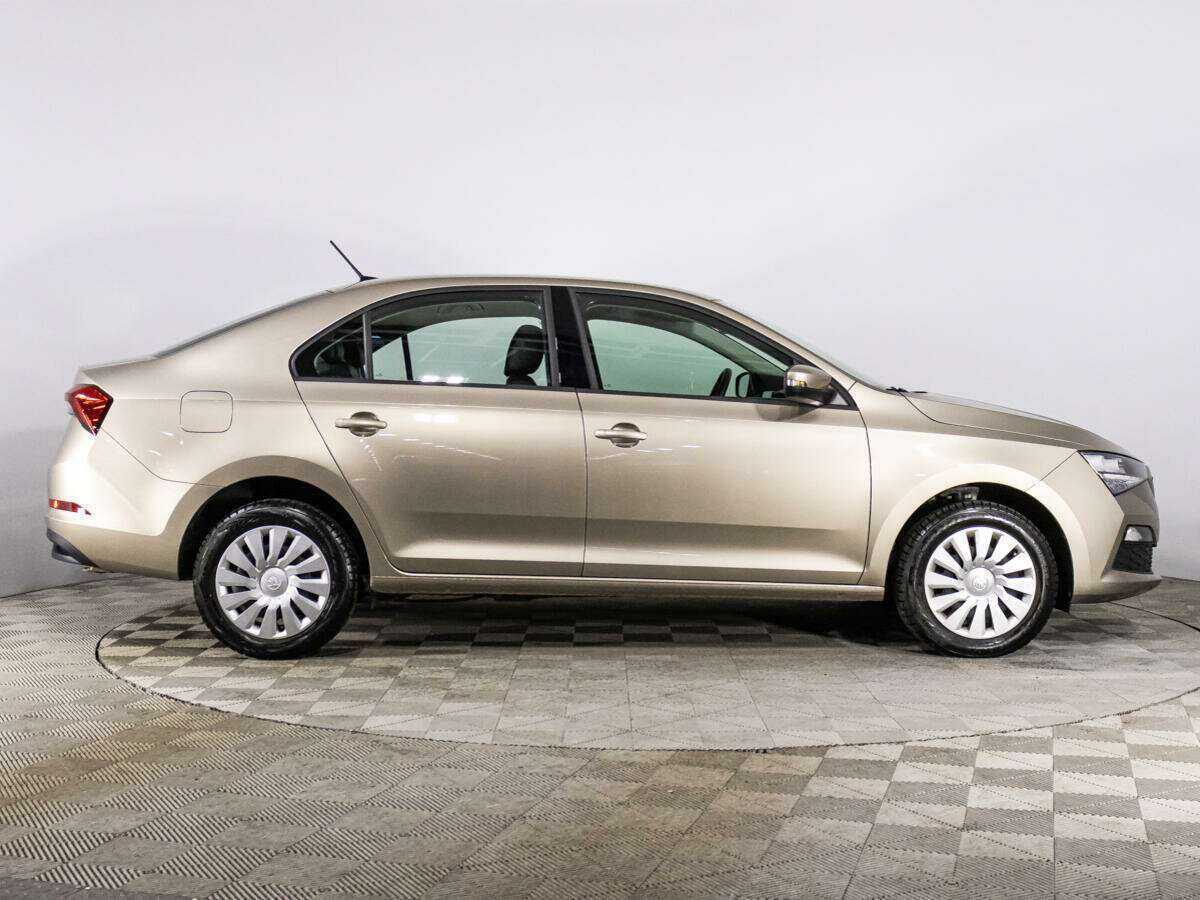 Skoda Rapid с пробегом — 2020 год. Фото: #3