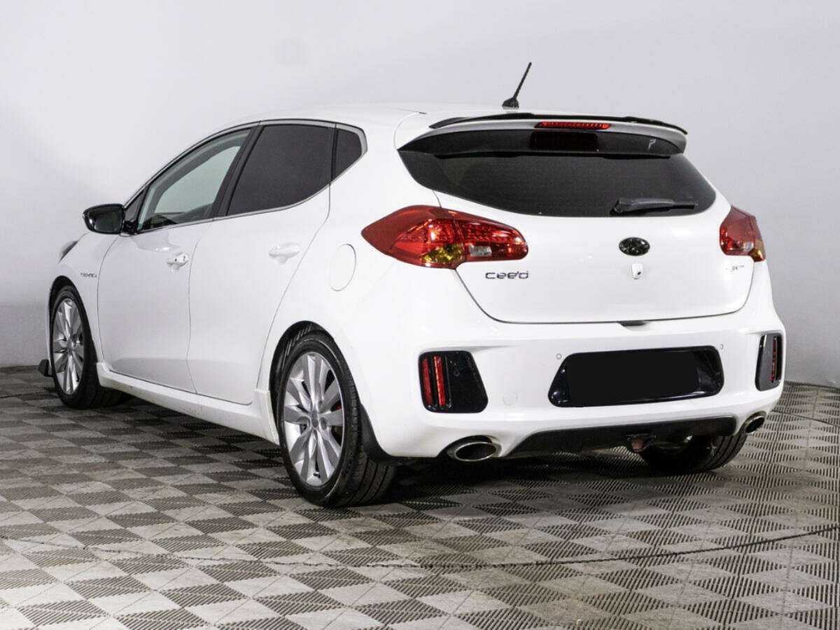 Kia Ceed GT с пробегом — 2014 год. Фото: #6