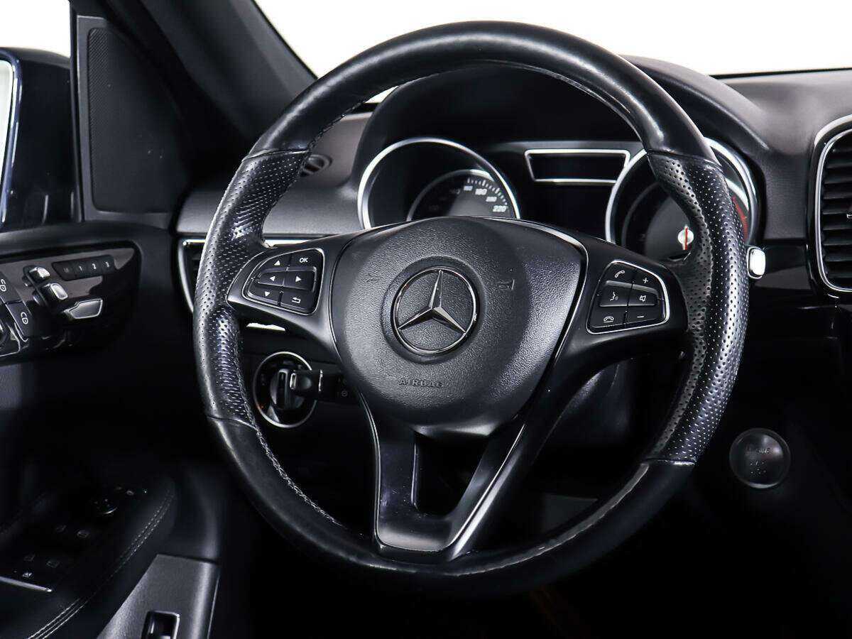 Mercedes-Benz GLE с пробегом — 2016 год. Фото: #14