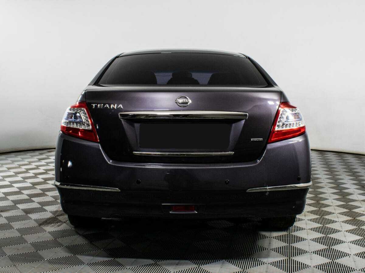 Nissan Teana с пробегом — 2011 год. Фото: #4