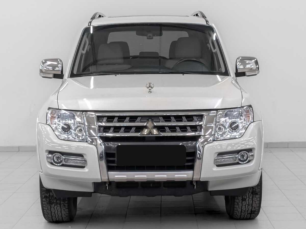 Mitsubishi Pajero с пробегом — 2021 год. Фото: #1