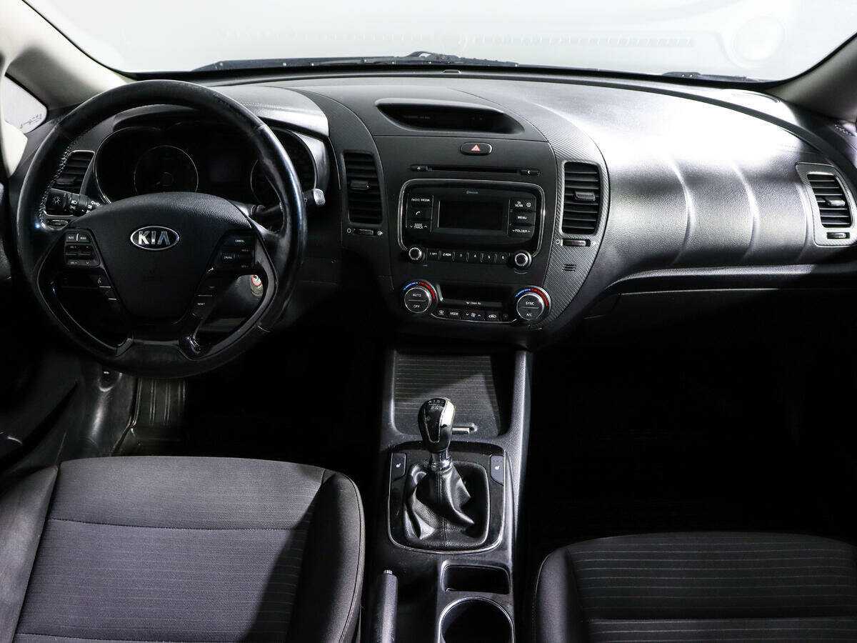 Kia Cerato с пробегом — 2017 год. Фото: #9