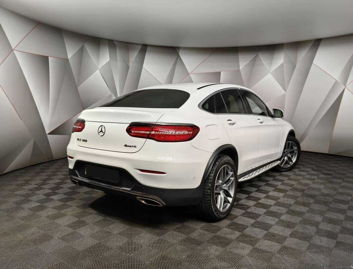 Mercedes-Benz GLC Coupe с пробегом — 2017 год. Фото: #1