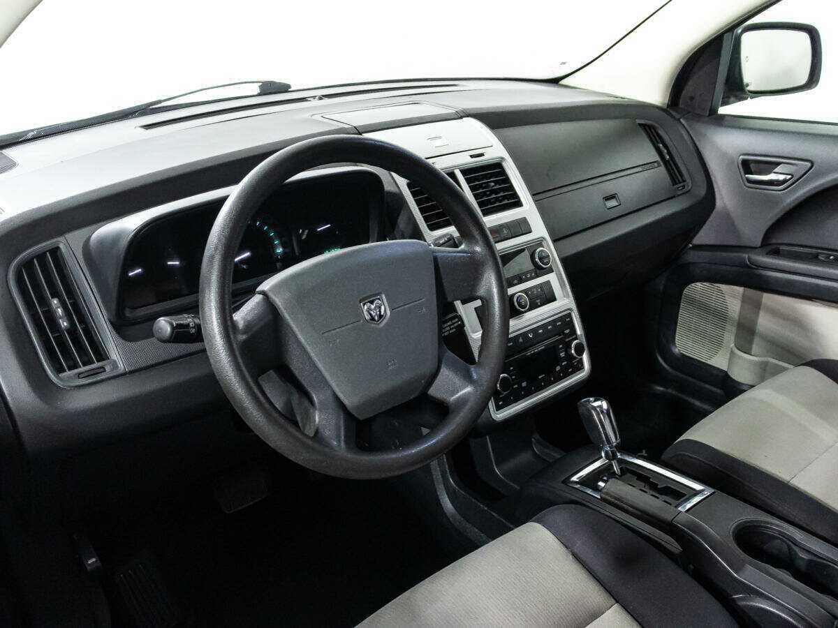 Dodge Journey с пробегом — 2008 год. Фото: #10
