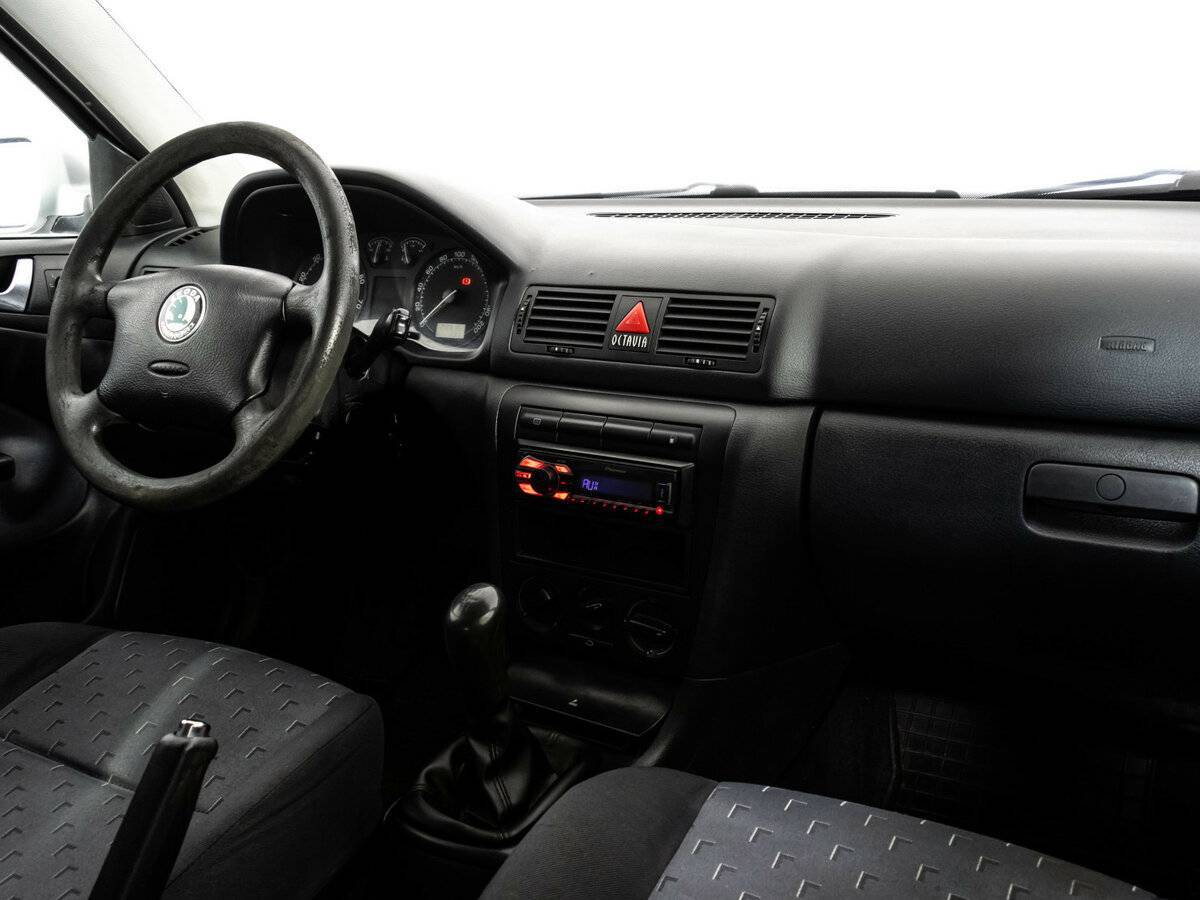 Skoda Octavia с пробегом — 2007 год. Фото: #6