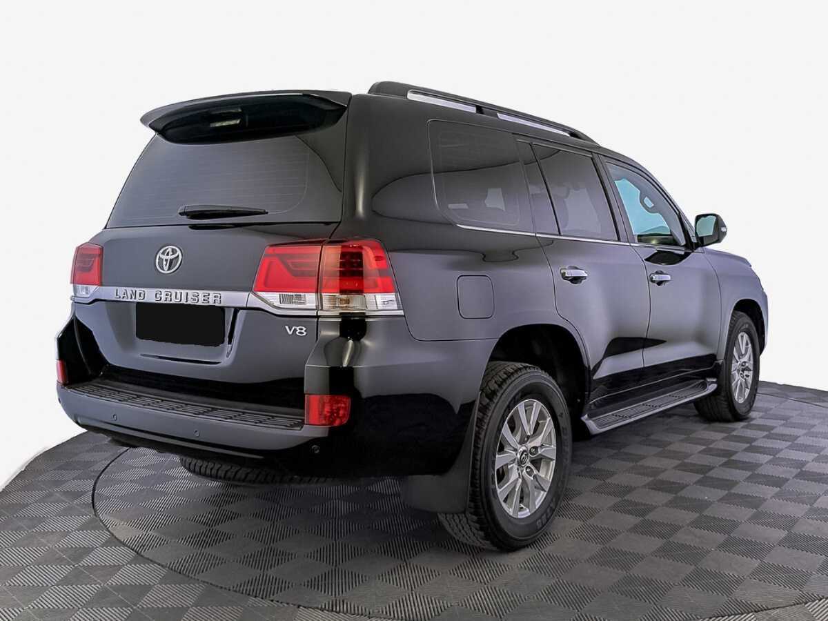 Toyota Land Cruiser с пробегом — 2018 год. Фото: #4