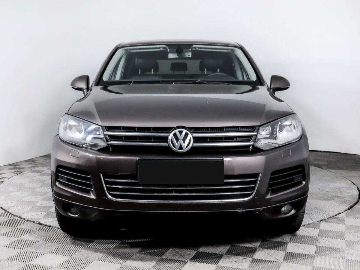 Volkswagen Touareg с пробегом — 2010 год. Фото: #1