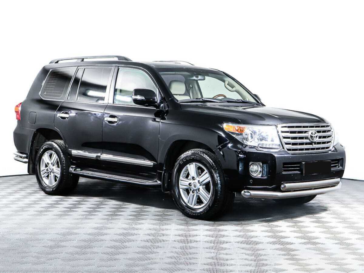 Toyota Land Cruiser с пробегом — 2014 год. Фото: #2