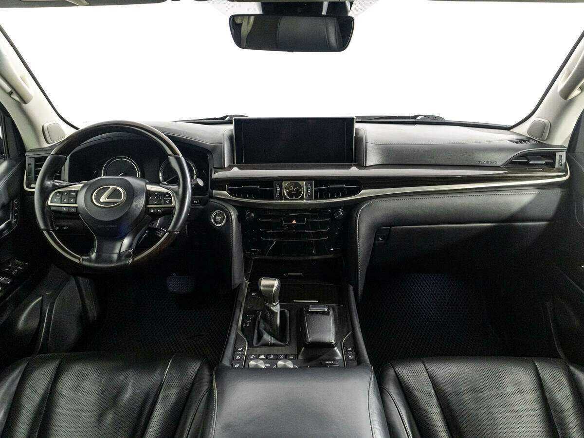Lexus LX с пробегом — 2016 год. Фото: #12