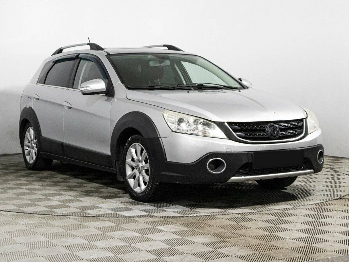 Dongfeng H30 Cross с пробегом — 2014 год. Фото: #2