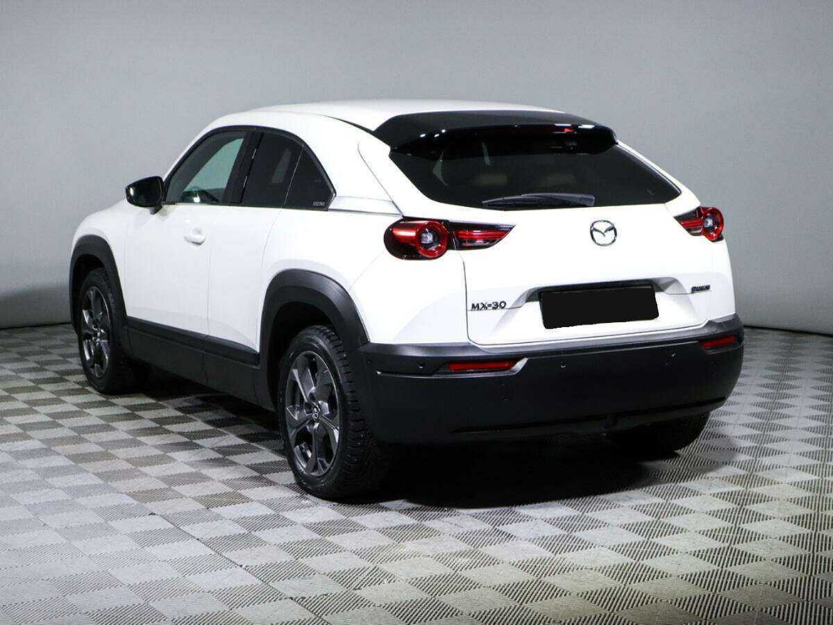 Mazda MX-30 с пробегом — 2020 год. Фото: #6