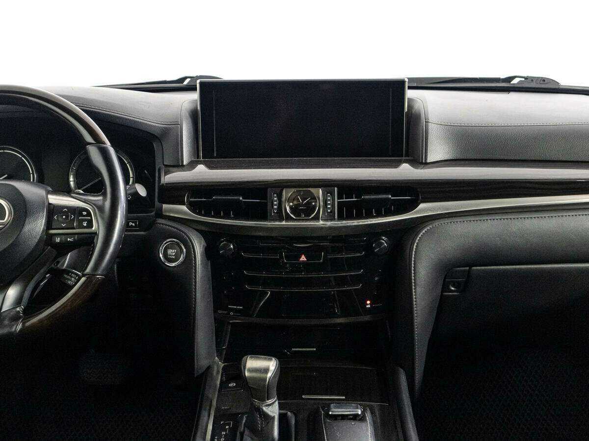 Lexus LX с пробегом — 2016 год. Фото: #13