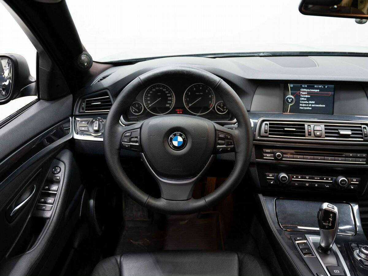 BMW 5 серии с пробегом — 2012 год. Фото: #13