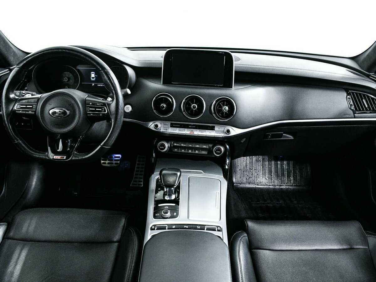 Kia Stinger с пробегом — 2018 год. Фото: #10