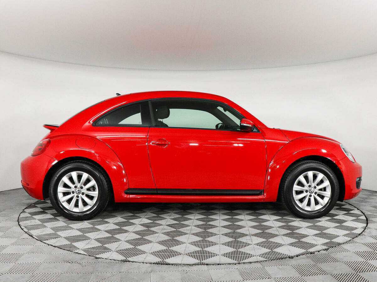 Volkswagen Beetle с пробегом — 2013 год. Фото: #3
