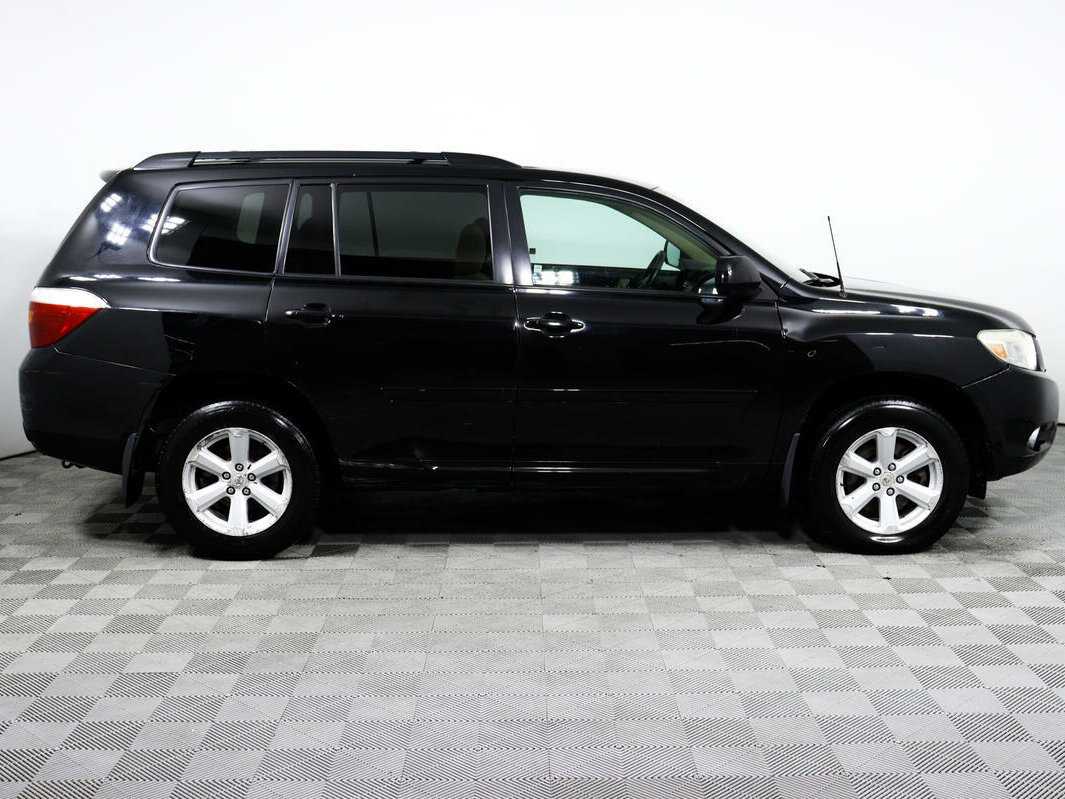 Toyota Highlander с пробегом — 2010 год. Фото: #3