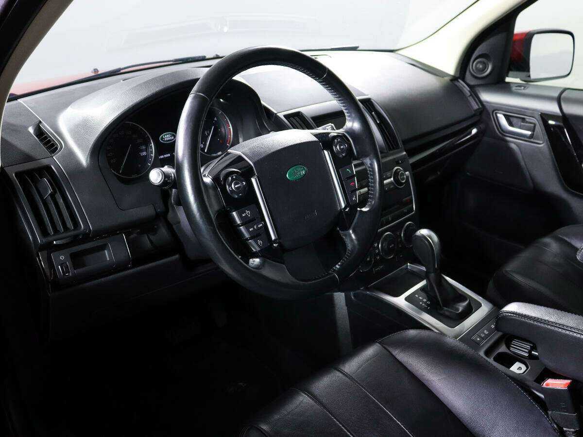 Land Rover Freelander с пробегом — 2014 год. Фото: #11