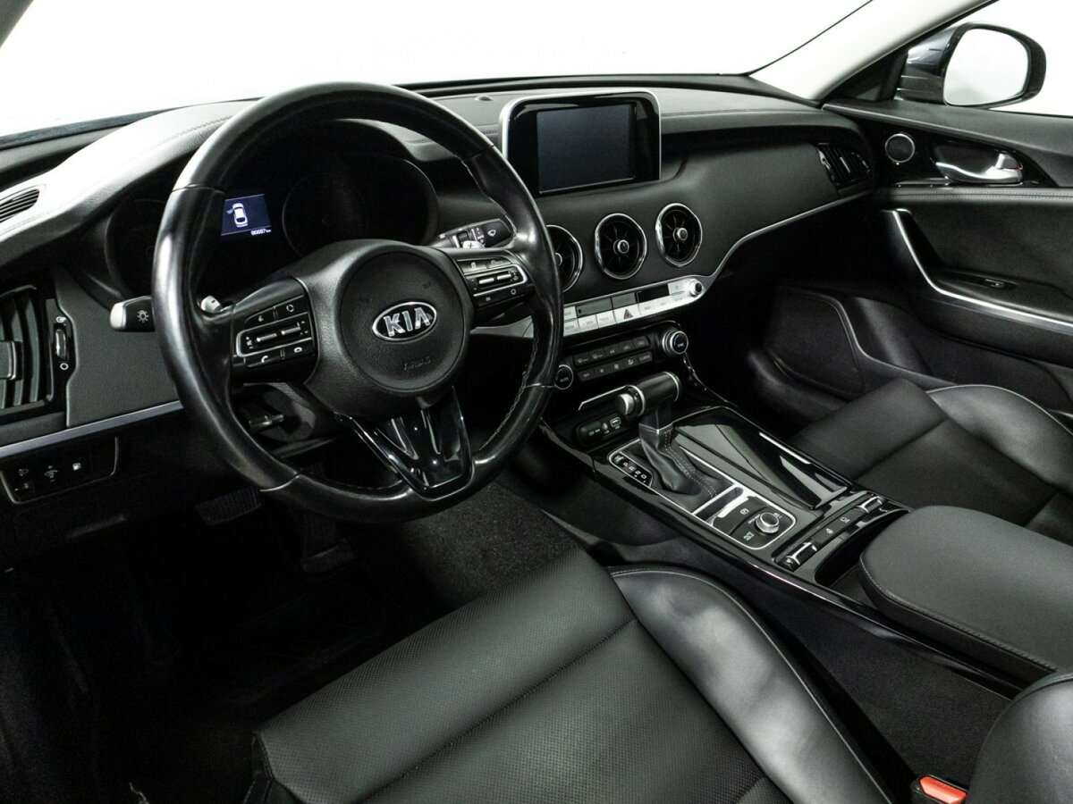 Kia Stinger с пробегом — 2019 год. Фото: #10