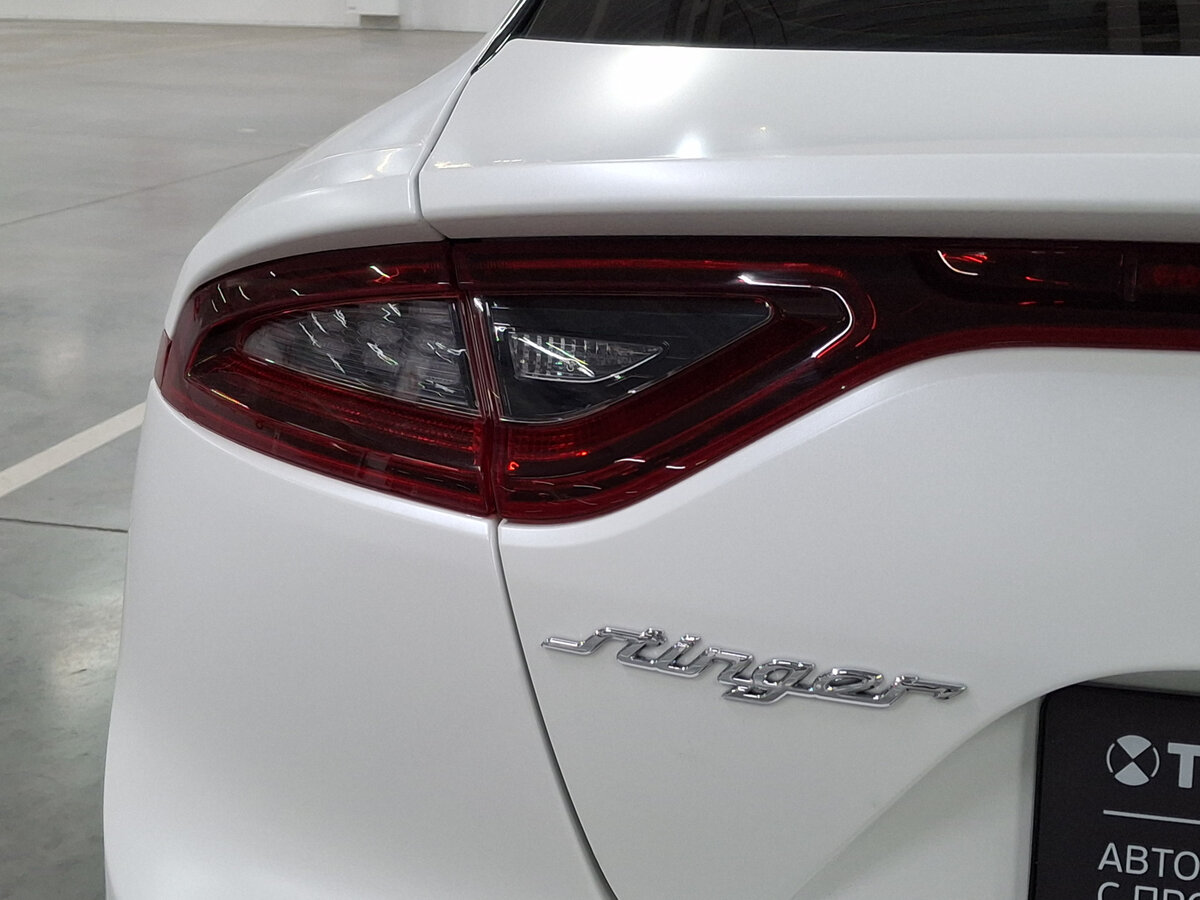 Kia Stinger с пробегом — 2019 год. Фото: #8