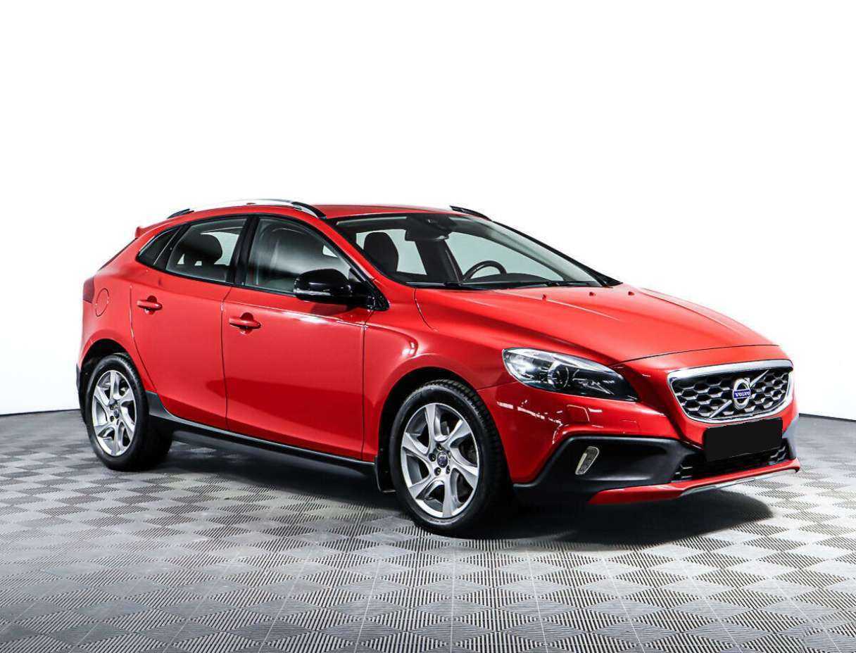 Volvo V40 Cross Country с пробегом — 2013 год. Фото: #2