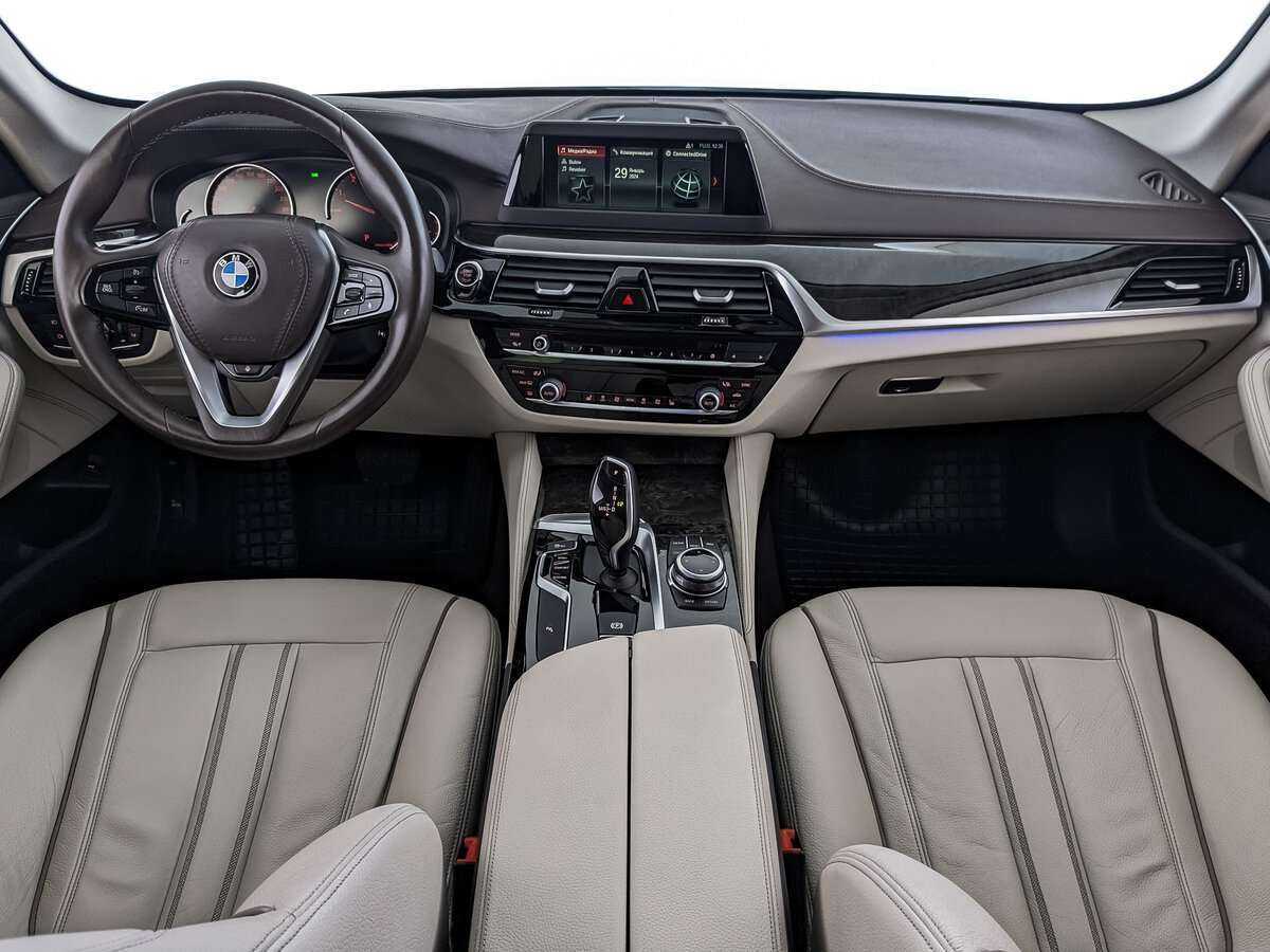 BMW 5 серии с пробегом — 2017 год. Фото: #9