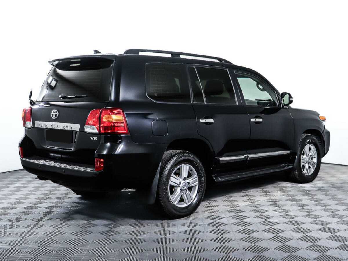 Toyota Land Cruiser с пробегом — 2014 год. Фото: #4