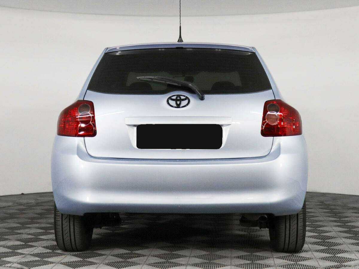 Toyota Auris с пробегом — 2007 год. Фото: #5