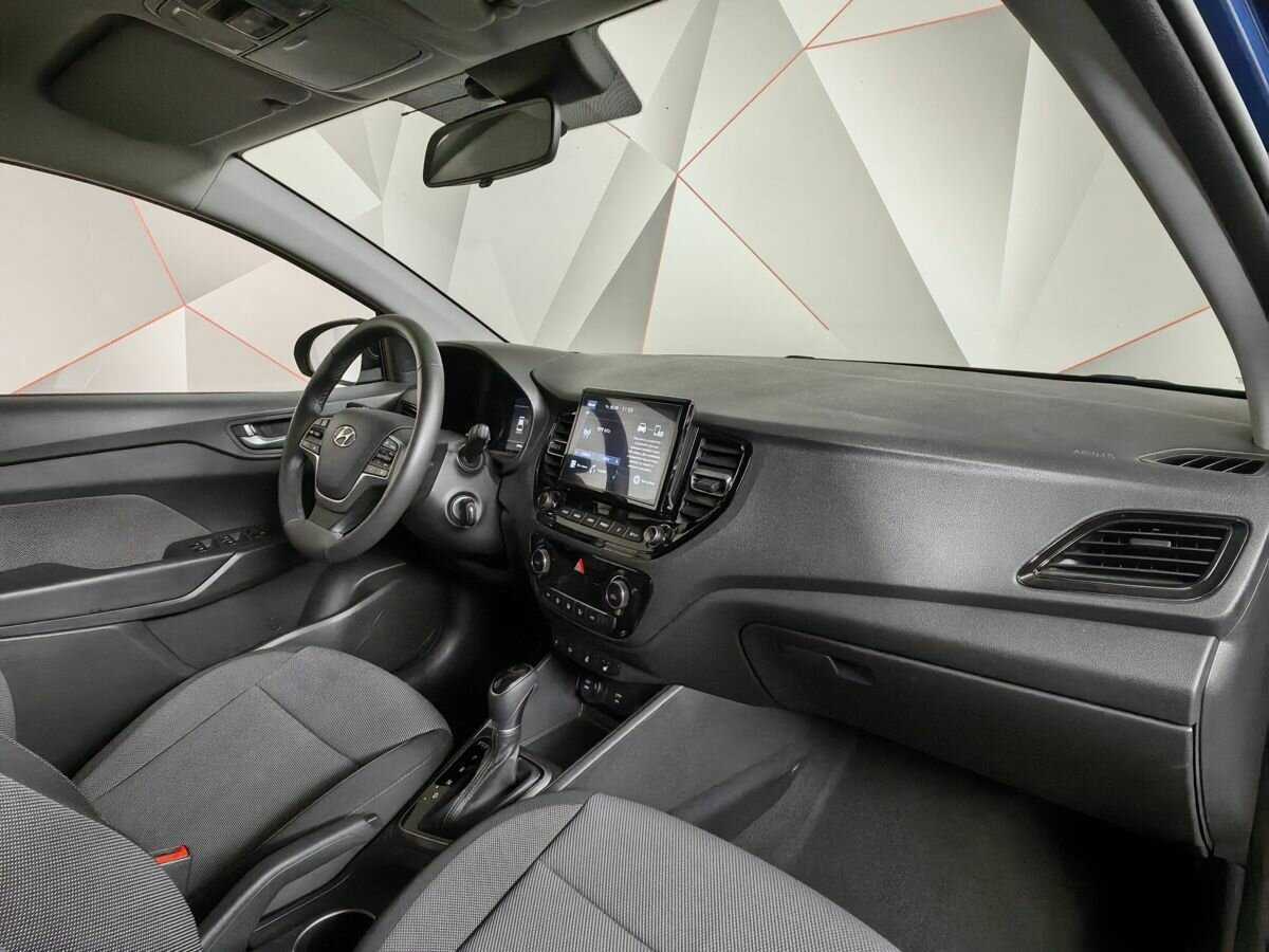 Hyundai Solaris с пробегом — 2022 год. Фото: #8