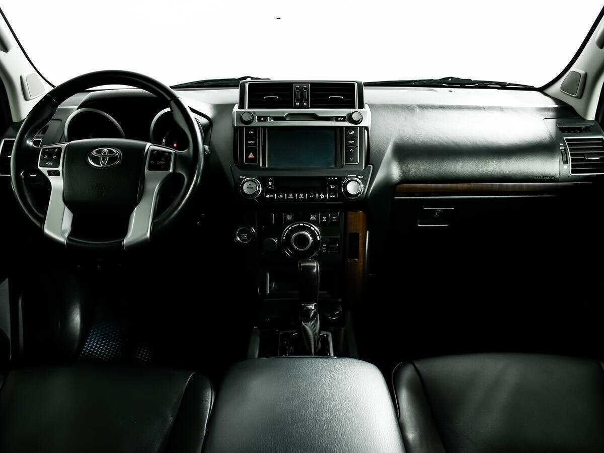 Toyota Land Cruiser Prado с пробегом — 2015 год. Фото: #10
