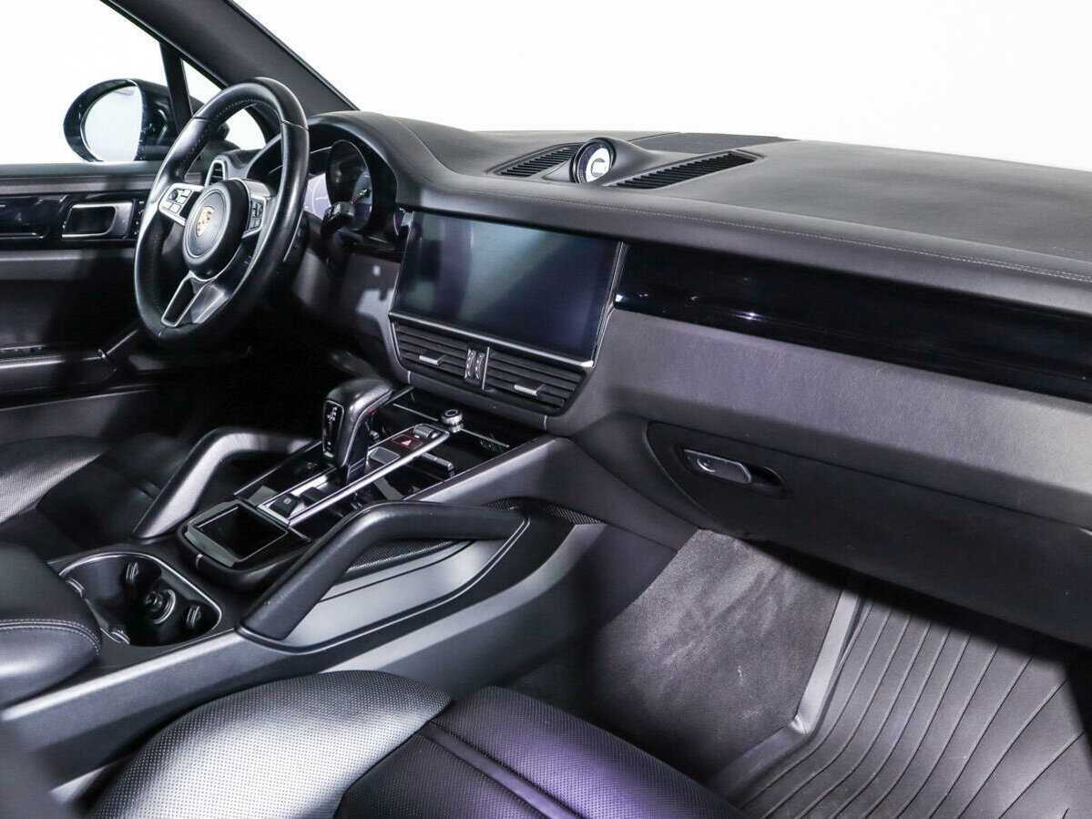 Porsche Cayenne с пробегом — 2019 год. Фото: #8