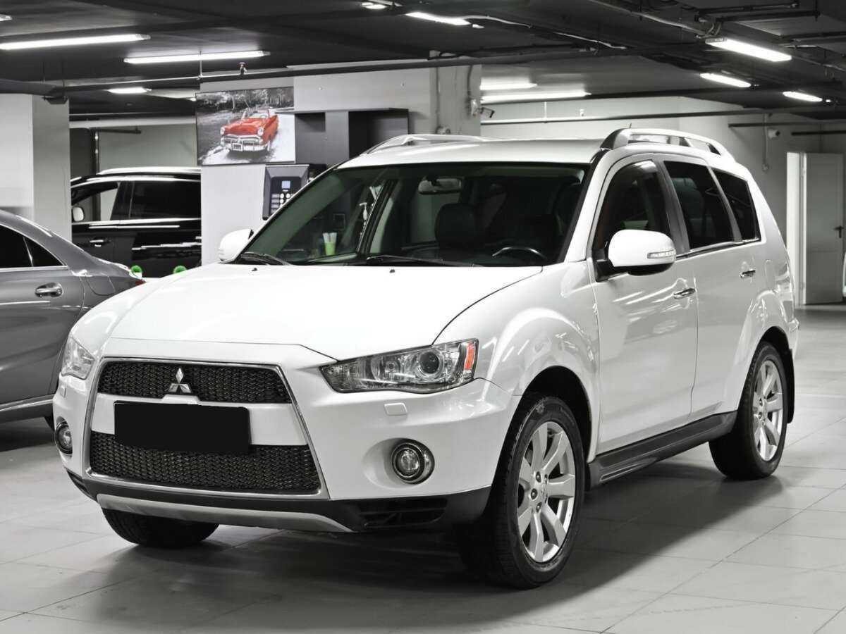 Mitsubishi Outlander с пробегом — 2010 год. Фото: #0
